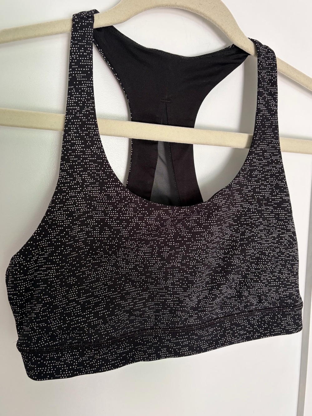 43. Size 8 LULULEMON Black Patterned Invigorate Bra